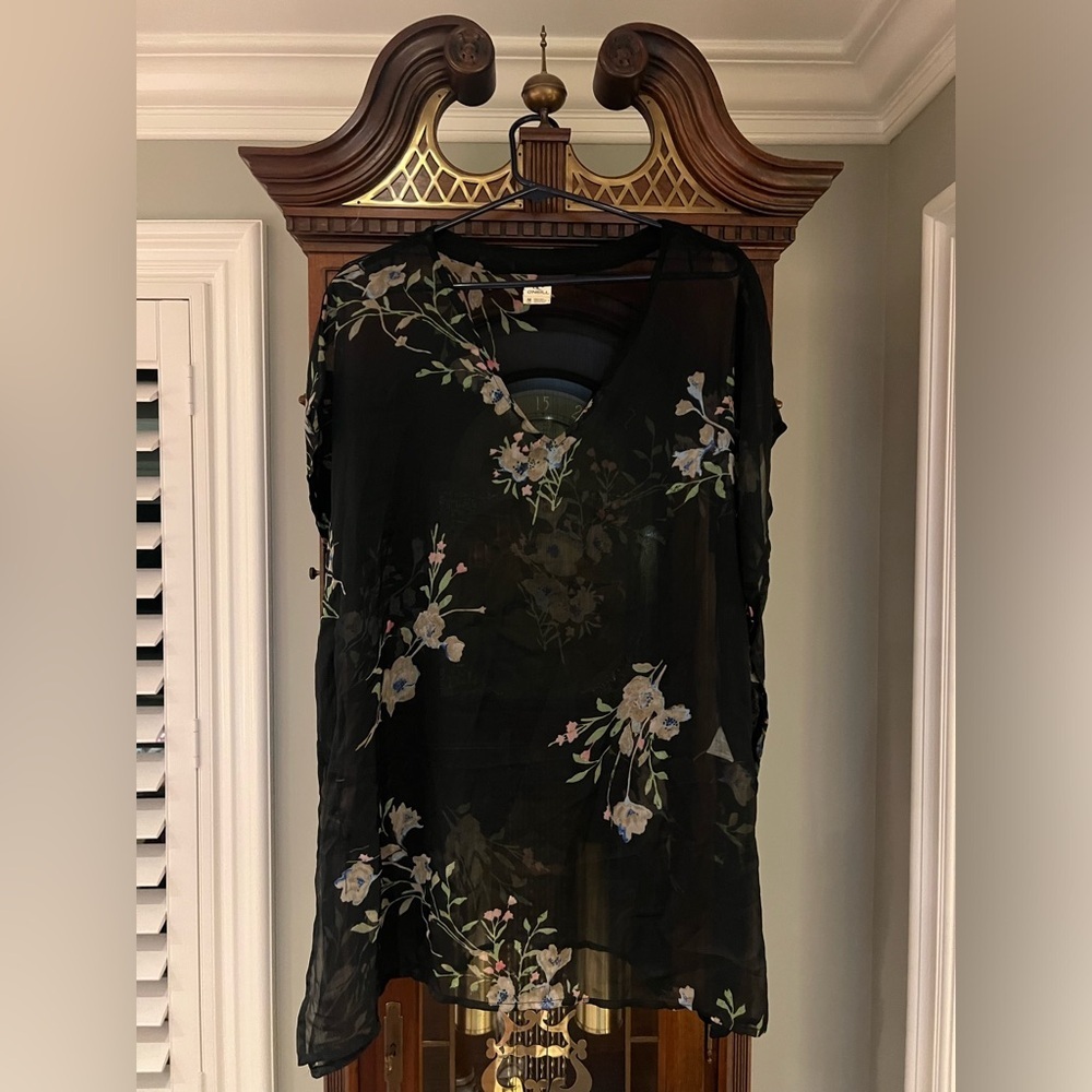 O’Neil Sheer Black coverup